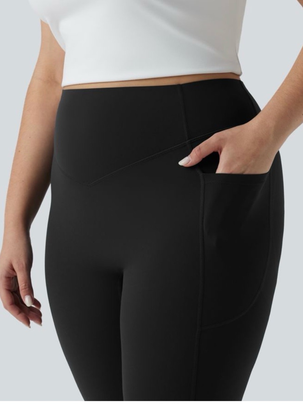 HALARA Black High-Waist Scrunch Leggings - Picture 4 of 7
